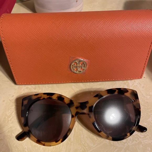 Tory Burch Accessories - BRAND NEW. Make an offer